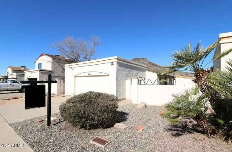 Single-family house For Sale in 4710, West Menadota Drive, Glendale, Arizona