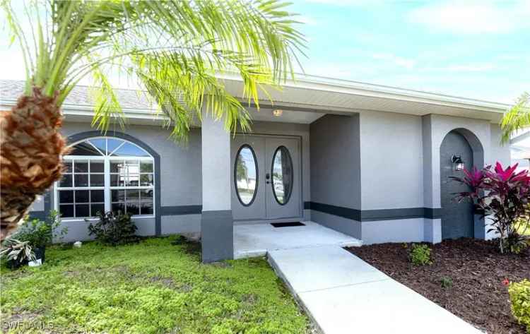 Single-family house For Sale in 116, Southwest 38th Terrace, Cape Coral, Florida