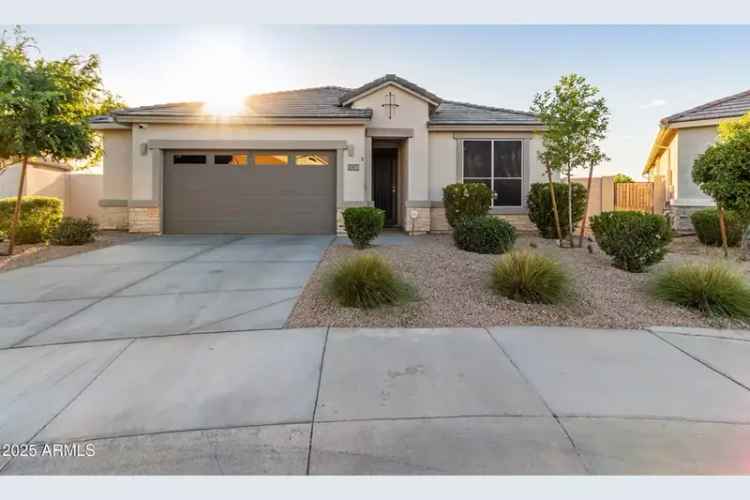 Single-family house For Sale in 18280, North Piccolo Drive, Maricopa, Arizona