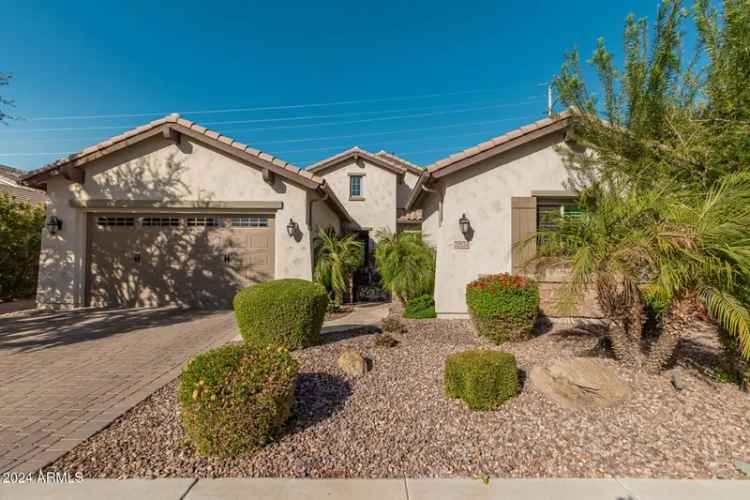 Single-family house For Sale in 20526, East Raven Drive, Queen Creek, Arizona