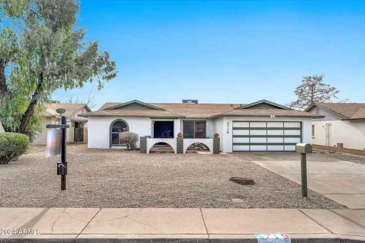 Single-family house For Sale in 5719, West Cholla Street, Glendale, Arizona