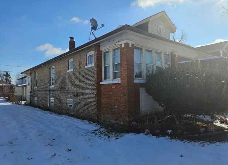 Single-family house For Sale in 11351, South Wallace Street, Chicago, Illinois