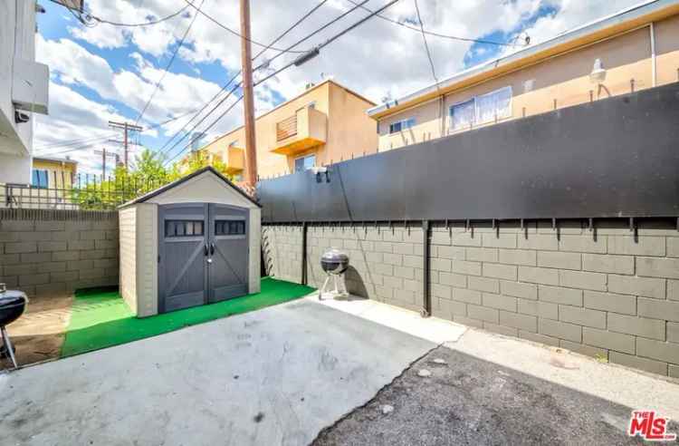 Multi-family house For Sale in Los Angeles, California