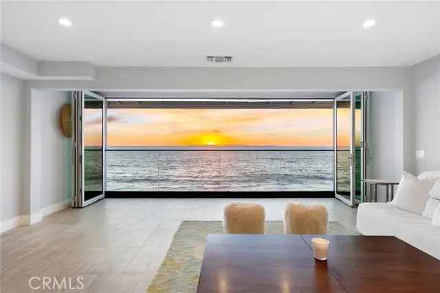 Single-family house For Sale in Laguna Beach, California