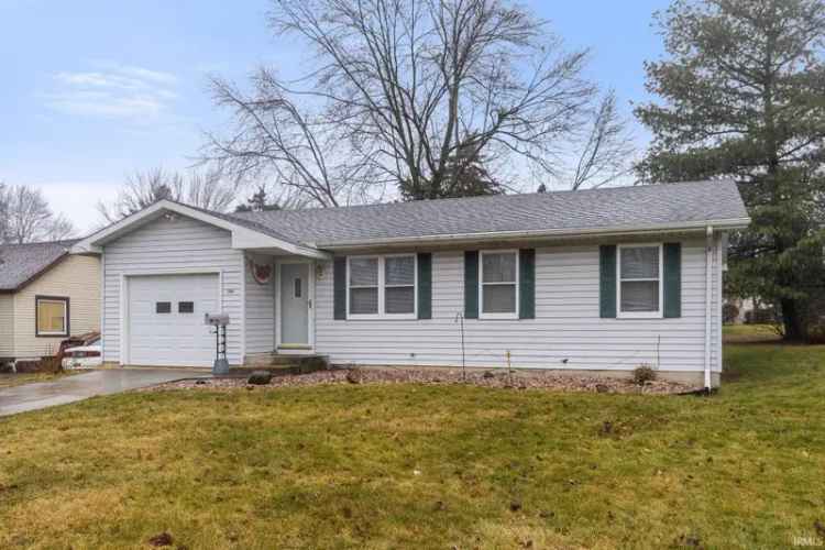 Single-family house For Sale in 204, North Dewey Street, Auburn, Indiana