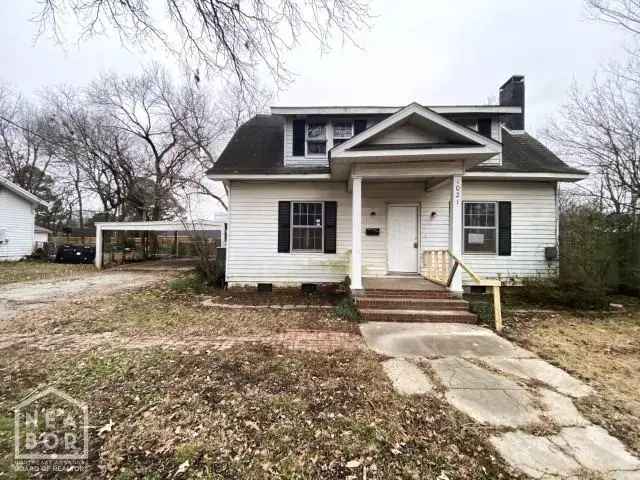 Single-family house For Sale in 1021, West Jefferson Avenue, Jonesboro, Arkansas