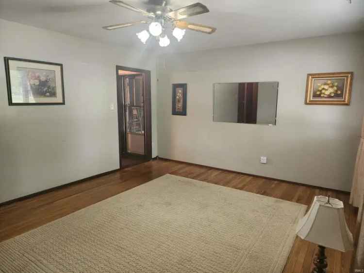 Single-family house For Sale in 1212, Michigan Avenue, Mishawaka, Indiana