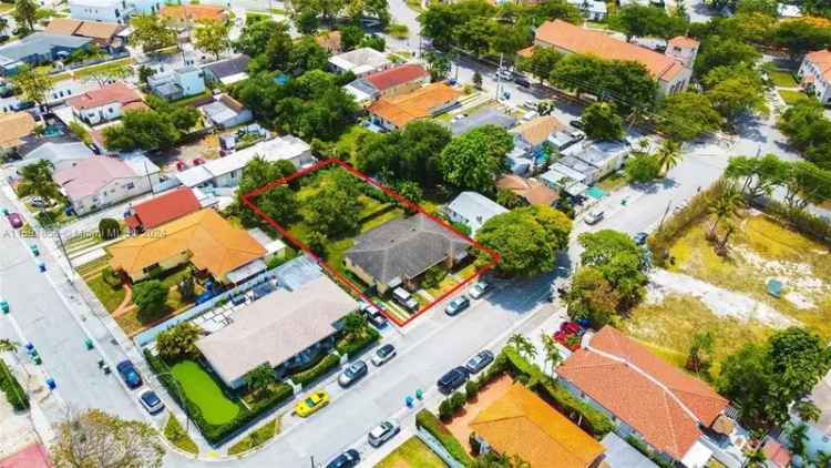 Multi-family house For Sale in 1225, Southwest 11th Avenue, Miami, Florida