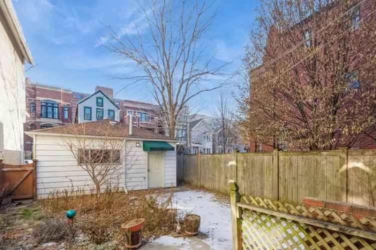 Single-family house For Sale in 2743, North Seminary Avenue, Chicago, Illinois