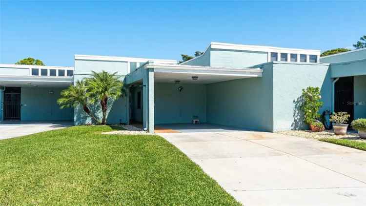 Single-family house For Sale in South Bradenton, Florida