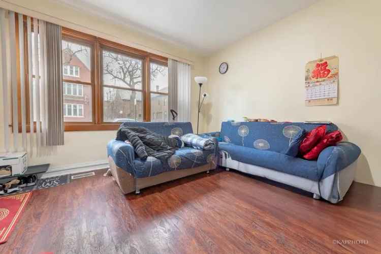 Multi-family house For Sale in 2856, South Throop Street, Chicago, Illinois