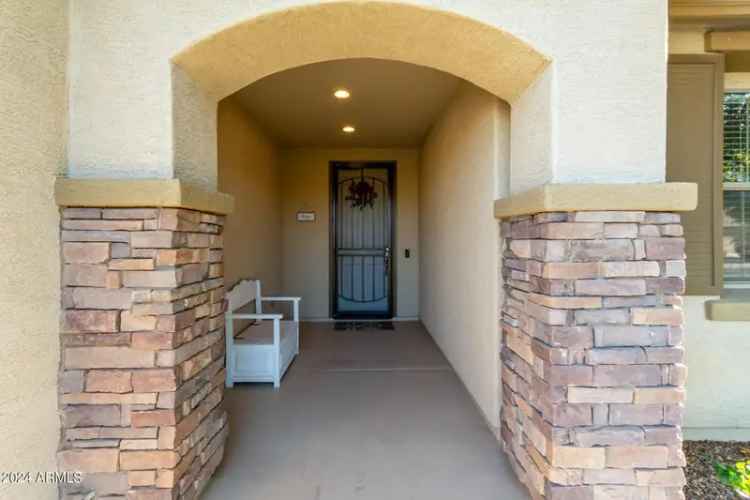 Single-family house For Sale in 1277, West Stephanie Lane, San Tan Valley, Arizona