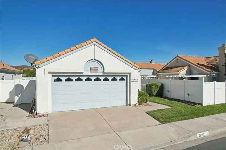 Single-family house For Sale in 28142, Orangegrove Avenue, Menifee, California