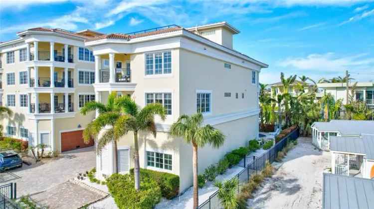 Single-family house For Sale in 317, Beach Road, Siesta Key, Florida