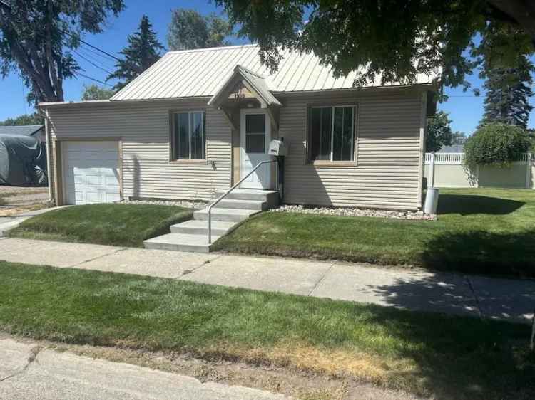 Single-family house For Sale in 1555, Sage Avenue, Idaho Falls, Idaho