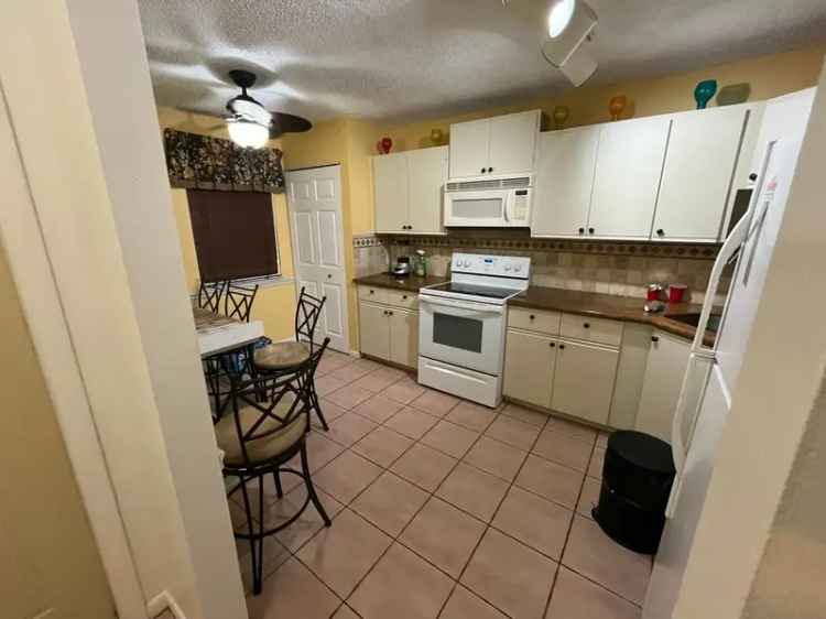 House For Sale in 172, Meadows Drive, Boynton Beach, Florida