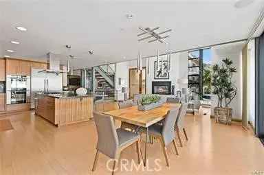 Single-family house For Sale in 33771, Robles Drive, Dana Point, California