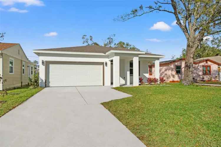 Single-family house For Sale in Saint Petersburg, Florida