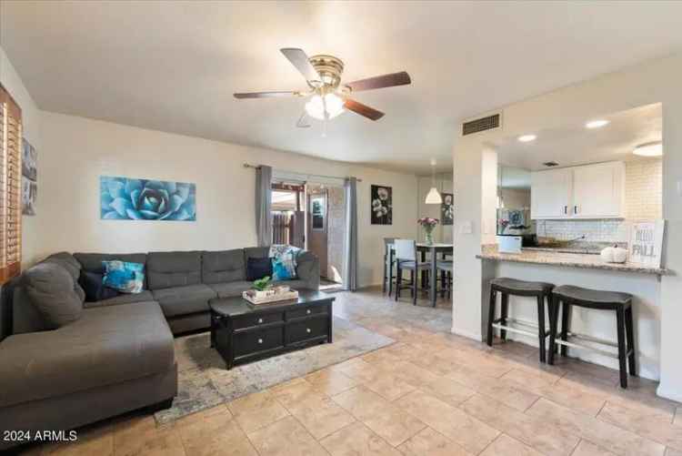 House For Sale in 1213, East Lawrence Lane, Phoenix, Arizona