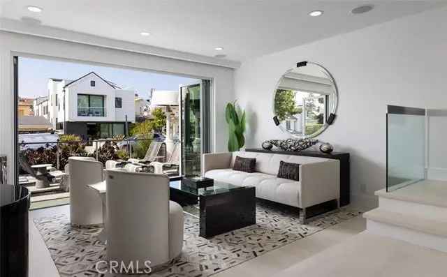 Condo For Sale in 608,608 1/2, Poinsettia Avenue, Newport Beach, California