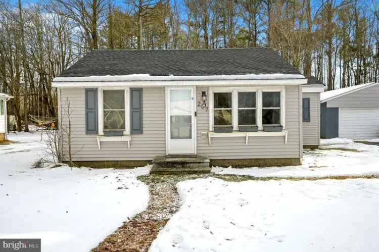 Single-family house For Sale in 207, Willow Street, Ellendale, Delaware