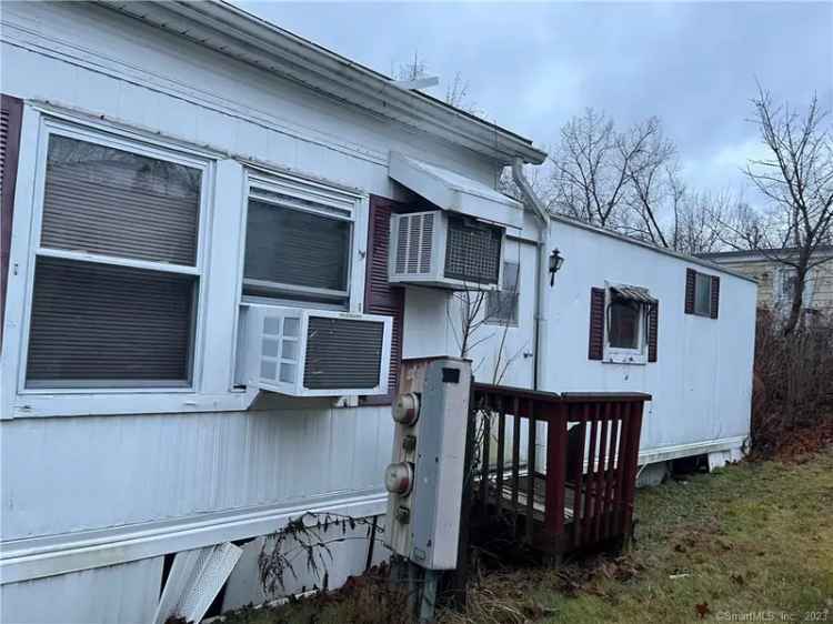 Single-family house For Sale in 86, Thunderbird Drive, Naugatuck, Connecticut