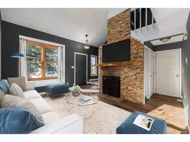 Single-family house For Sale in Castle Rock, Colorado