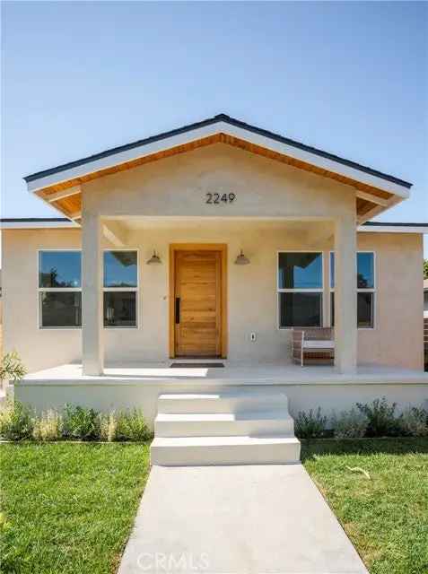 Single-family house For Sale in 2249, Shoredale Avenue, Los Angeles, California