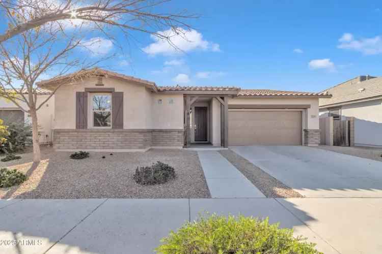 Single-family house For Sale in 22455, East Camina Buena Vista, Queen Creek, Arizona