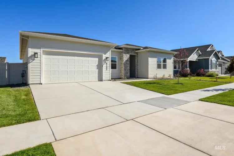 Single-family house For Sale in 6152, West Doublerock Court, Meridian, Idaho