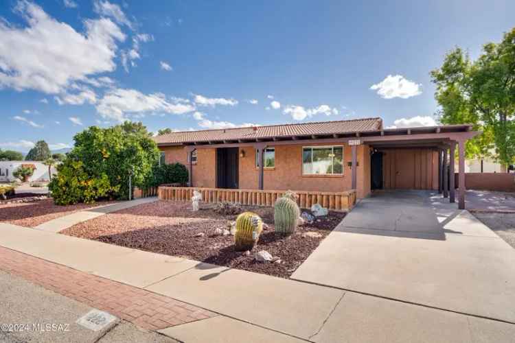 Single-family house For Sale in 222, South Abrego Drive, Green Valley, Arizona