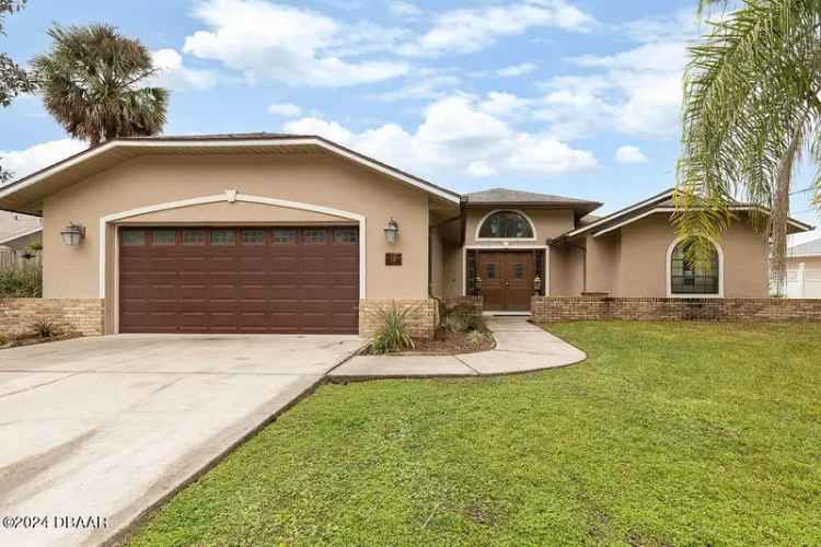 Single-family house For Sale in Palm Coast, Florida