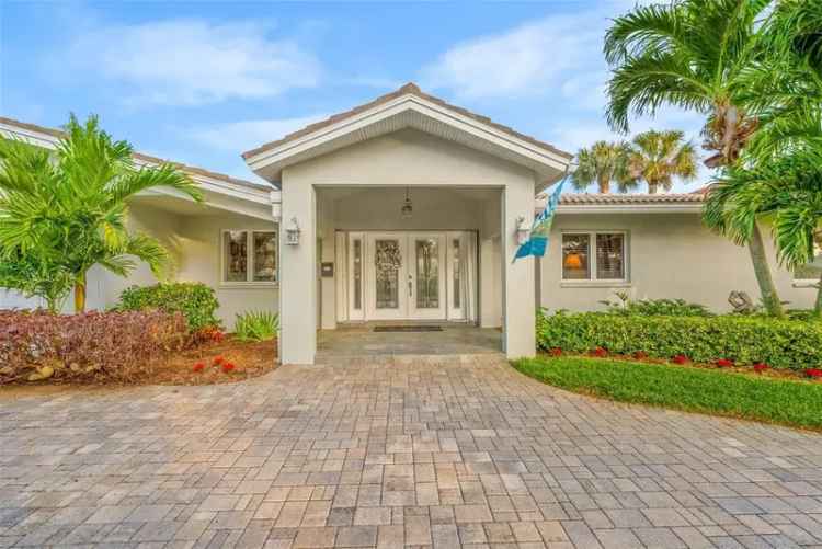 Single-family house For Sale in 1920, Hawaii Avenue Northeast, Saint Petersburg, Florida