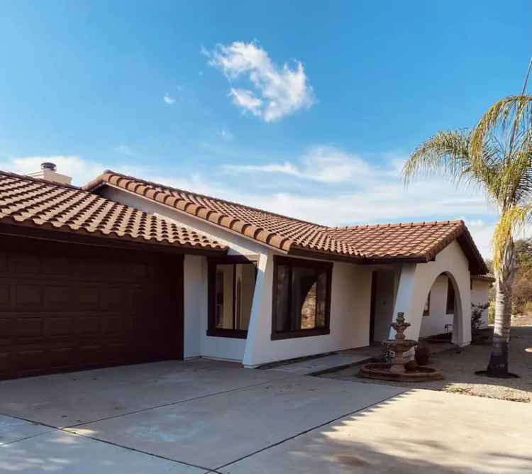 Single-family house For Sale in 19336, Paradise Mountain Road, Valley Center, California