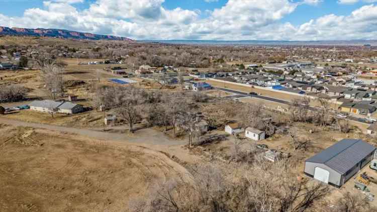 Single-family house For Sale in 2736, B Road, Grand Junction, Colorado