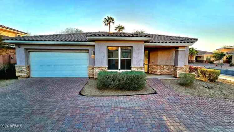 Single-family house For Sale in 13613, West Cypress Street, Goodyear, Arizona