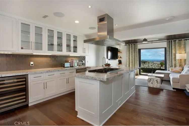 Condo For Sale in Laguna Beach, California