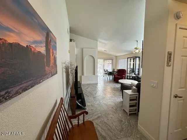 Single-family house For Sale in 17317, North Ponca Way, Surprise, Arizona