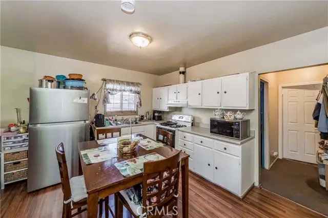 Multi-family house For Sale in Manhattan Beach, California