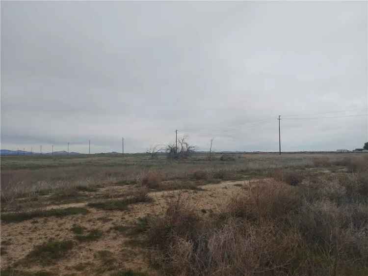 Land For Sale in Lancaster, California