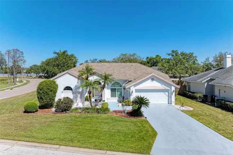 Single-family house For Sale in 4501, Peridia Boulevard East, Bradenton, Florida