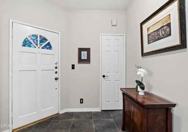 Single-family house For Sale in 11672, Nebraska Avenue, Los Angeles, California