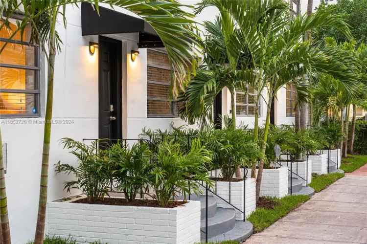 Multi-family house For Sale in 1150, 8th Street, Miami Beach, Florida