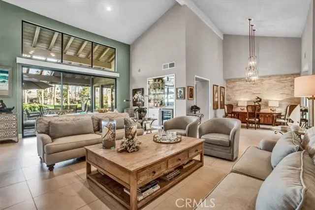 Single-family house For Sale in 310, Running Springs Drive, Palm Desert, California