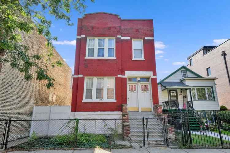 Multi-family house For Sale in 2333, West Huron Street, Chicago, Illinois