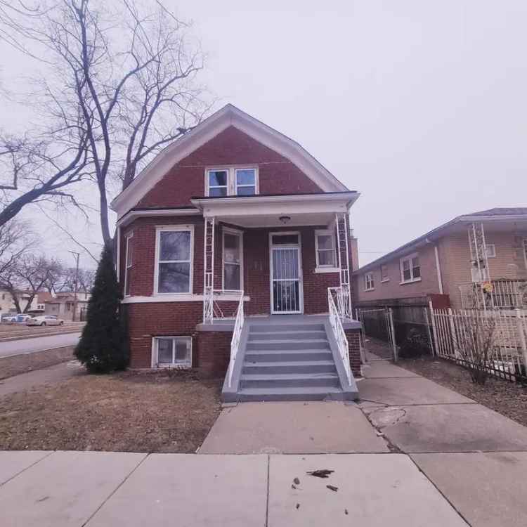 Single-family house For Sale in 6801, South Oakley Avenue, Chicago, Illinois