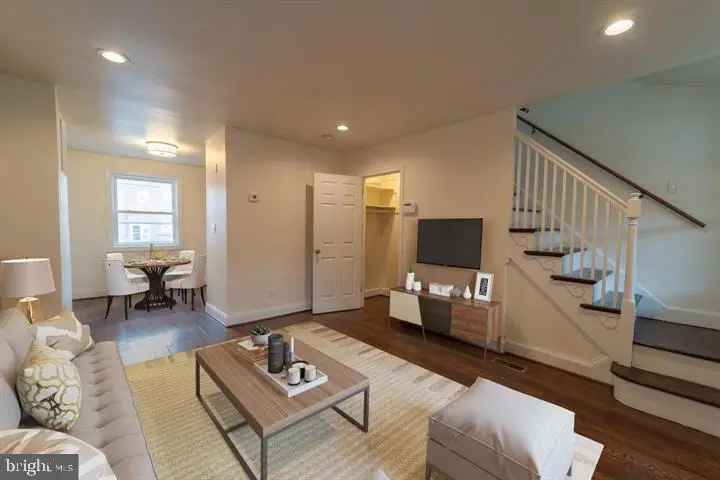 House For Sale in 1622, Ridge Place Southeast, Washington, District of Columbia