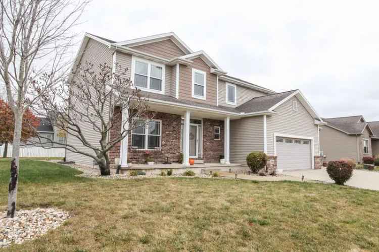 Single-family house For Sale in 2790, Sedona Drive, Normal, Illinois