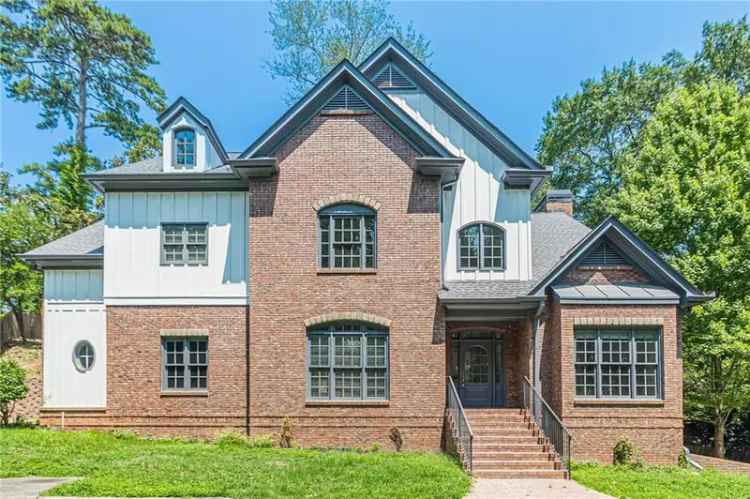 Single-family house For Sale in Atlanta, Georgia