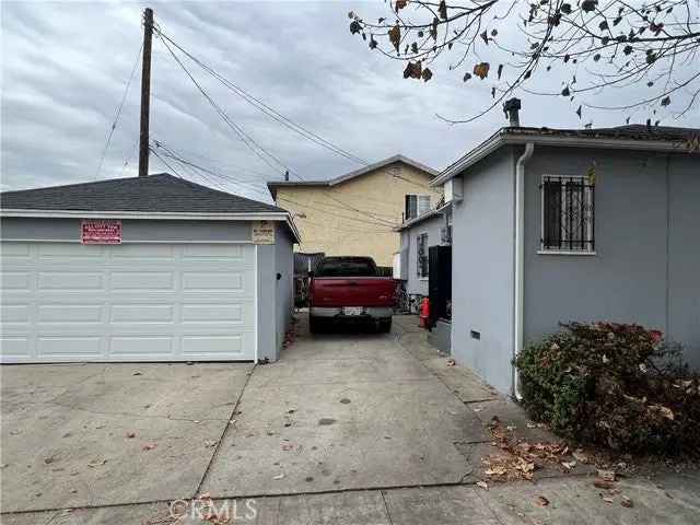 Multi-family house For Sale in 3721, Exposition Boulevard, Los Angeles, California